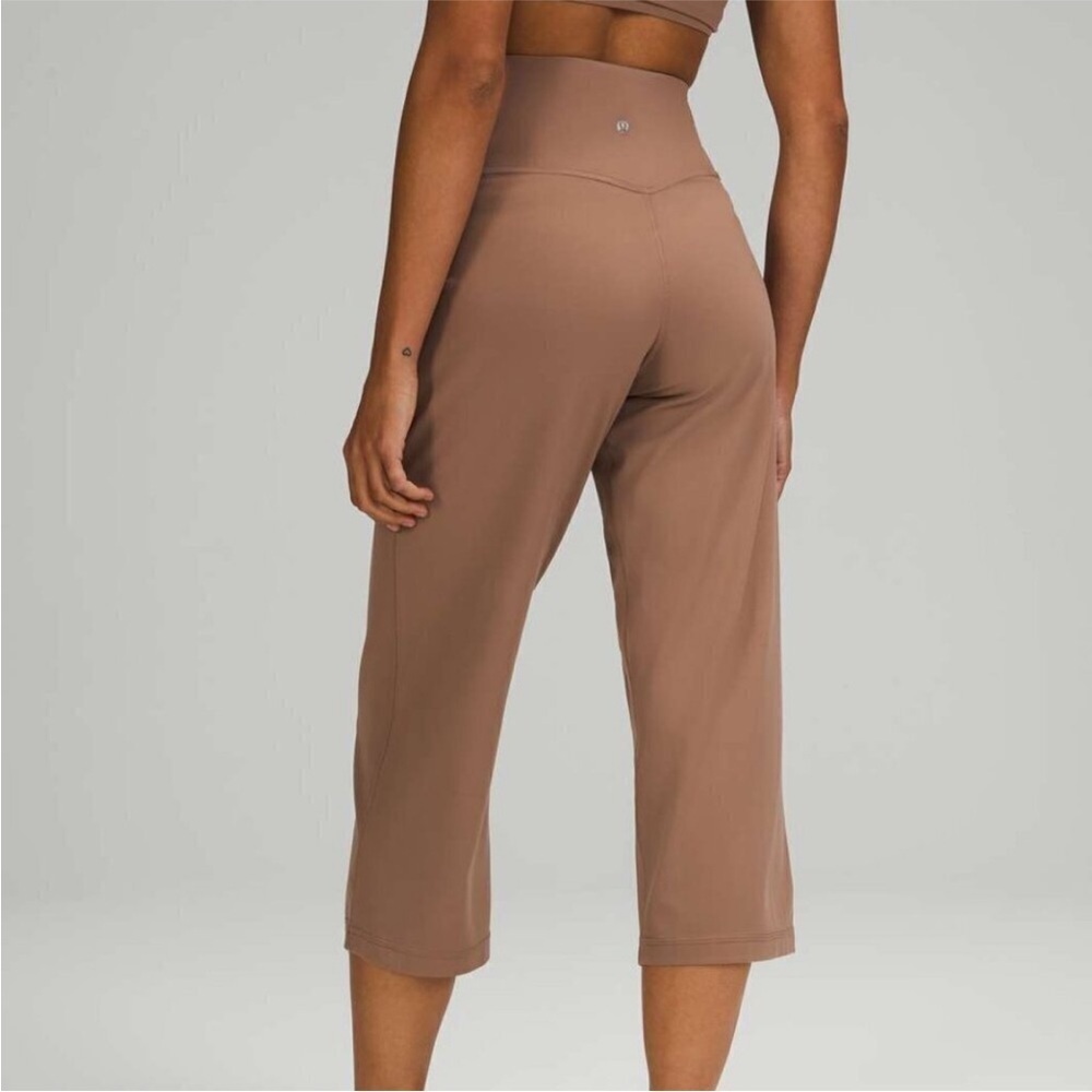 Lululemon Athletica Brown Cropped Capris - Picture 2 of 2